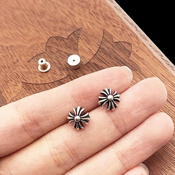 Chrome Hearts Cross Sterling Silver Earrings - Picture 5 of 7